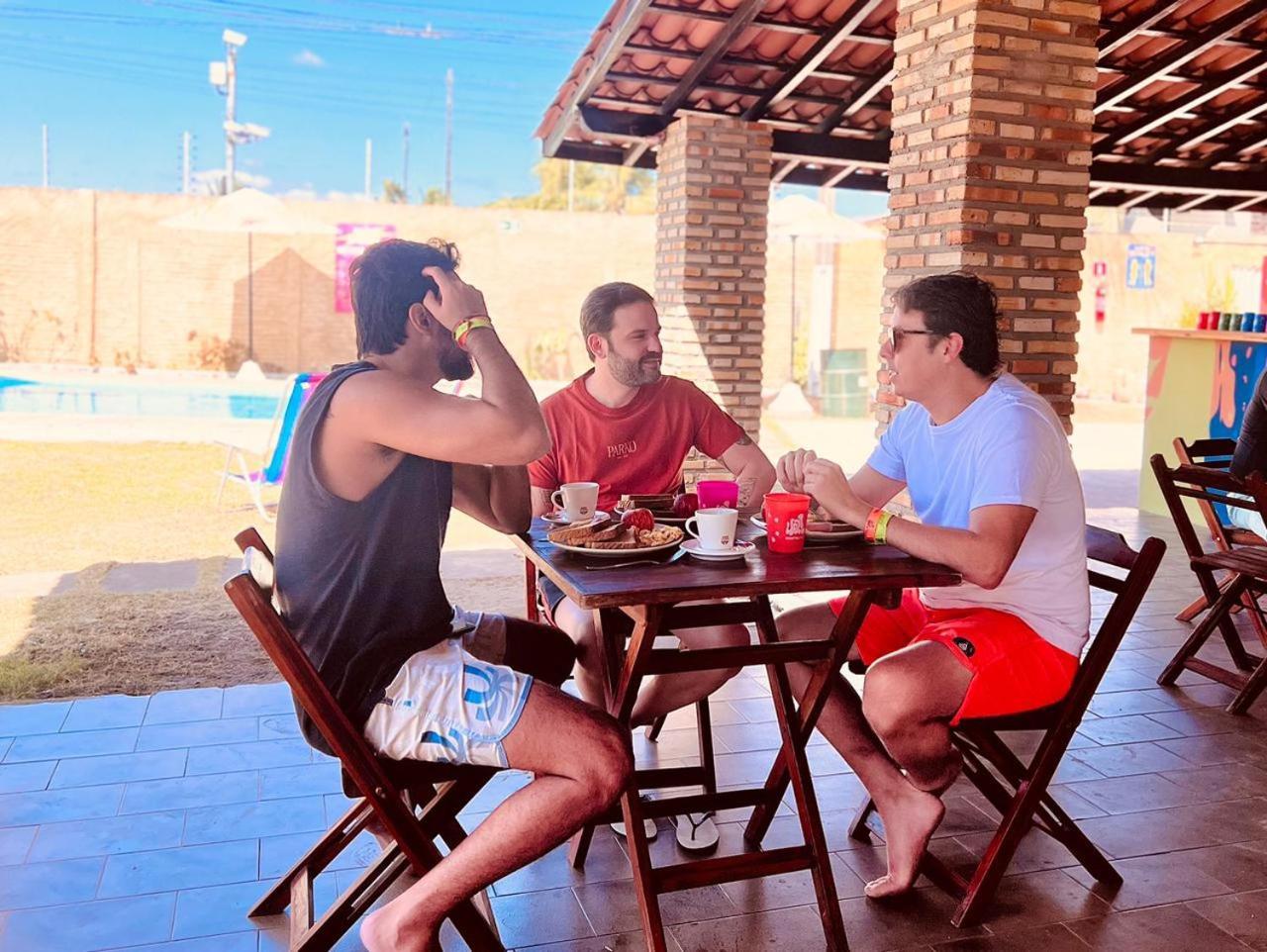 Up2! Hostelbar Cumbuco Buitenkant foto